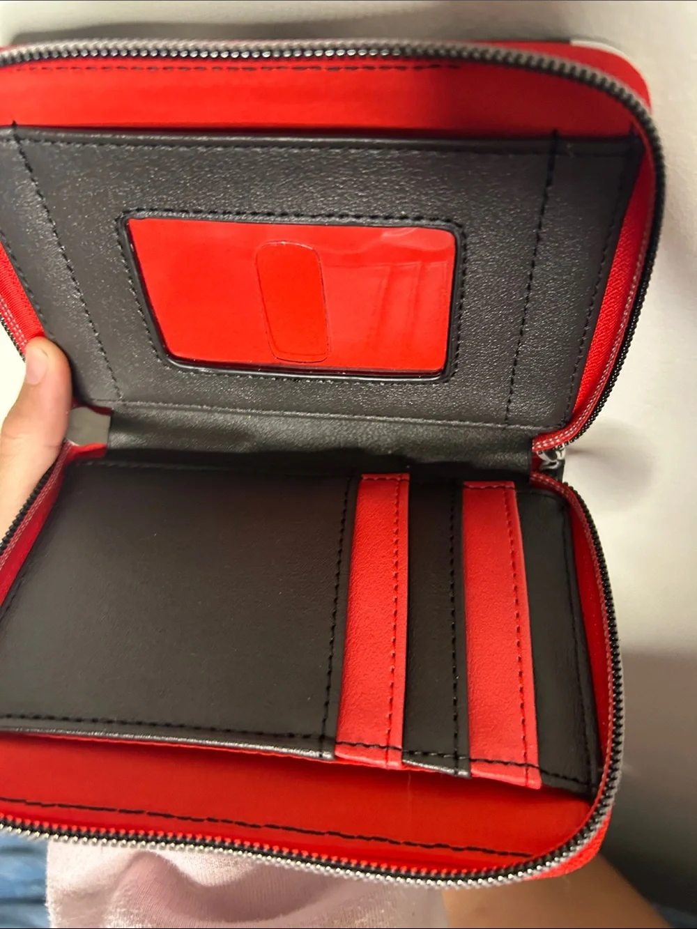 Disney x Loungefly Dumbo Black Zip Wallet